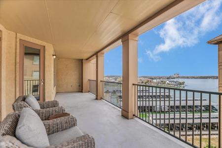 101 West Bank #52
