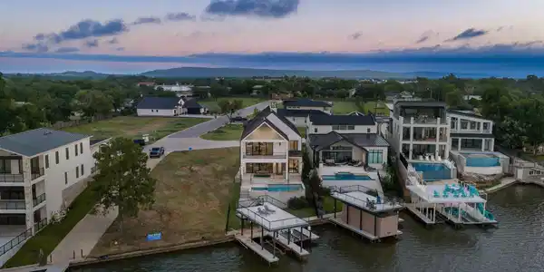144 Riverfront Ln