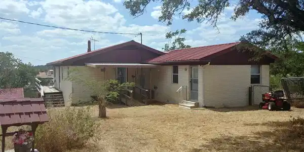 408 Ridgeway