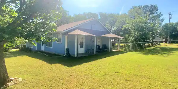 850 Airport Road