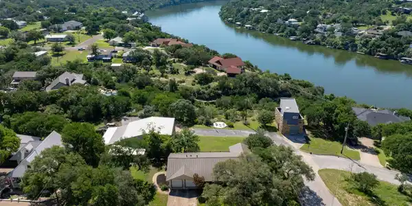 309 Cliff Circle