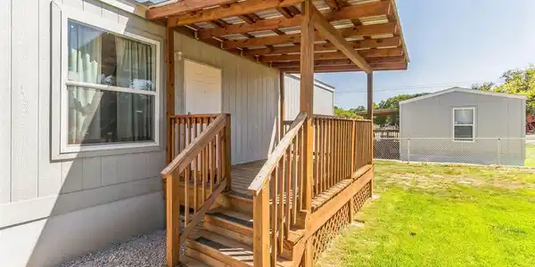 109 E Briar Drive