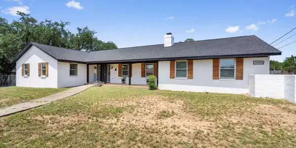 21446 Lakefront Dr Drive