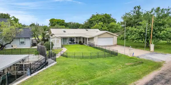426 Circle Drive