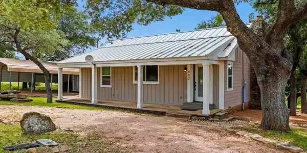 402 Laurel Lane