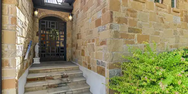 Image 4 Image 4