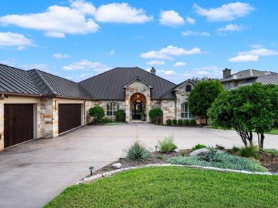 125 E Wilderness Drive
