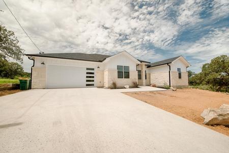 115 W Newcastle Drive