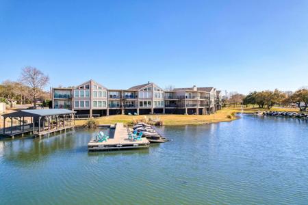 806 Highcrest Unit 13