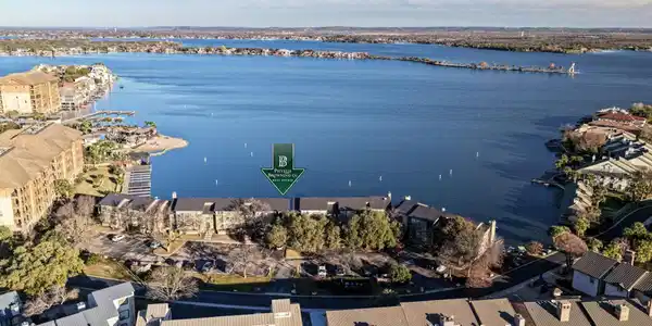104 Island Dr Drive
