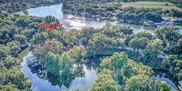1336 S Lakeside Drive