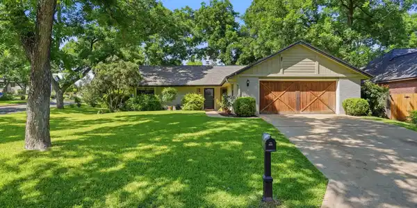 352 San Saba
