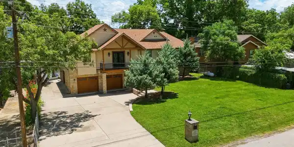1200 Long Mountain Dr.