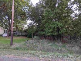 104 E Willow Drive