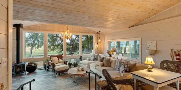 402 Breezeway