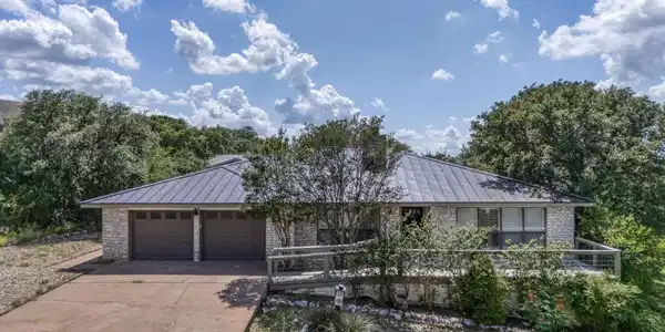 110 Highlands Boulevard
