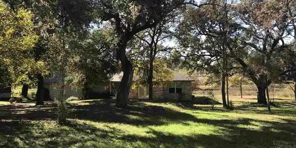 519 Tow Trail