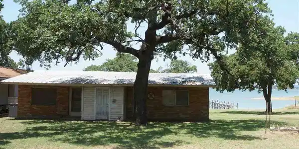 404 N Chaparral