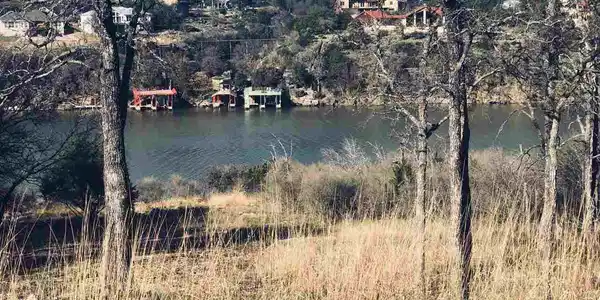 Lot 19 1/2 20 Calle Uno