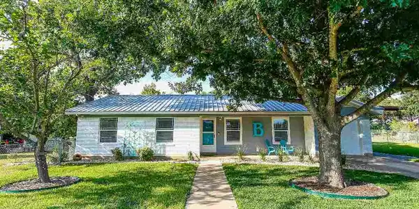 205 6TH Street
