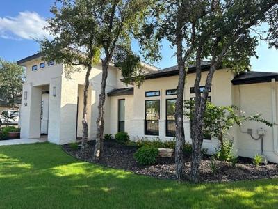 574 Oak Point Drive