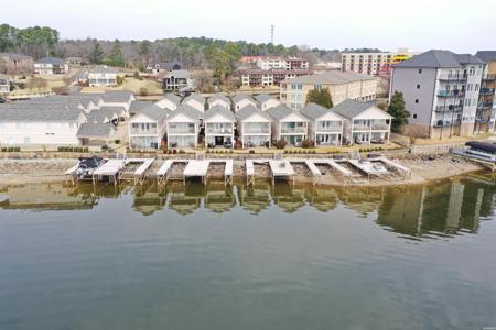 183 VILLA POINTE
