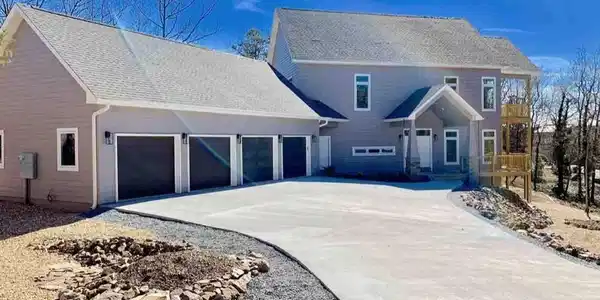 7 RESPLANDOR PLACE