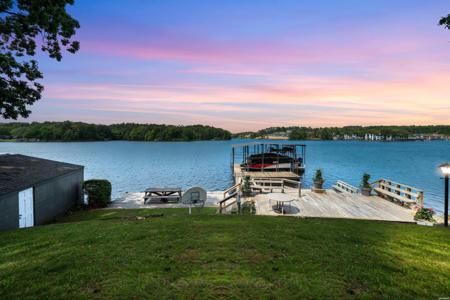 110 BAYVIEW Point