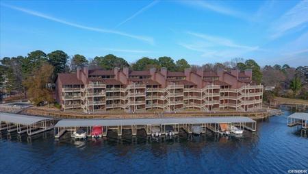 142 LAKE HAMILTON Drive