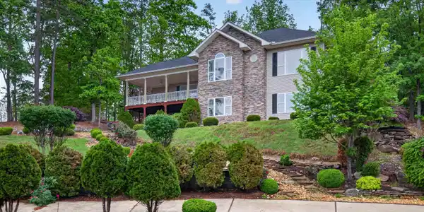 51 SALVATIERRA Way