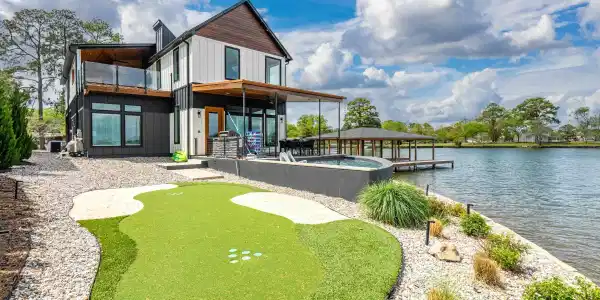 297 LONG BEACH Point