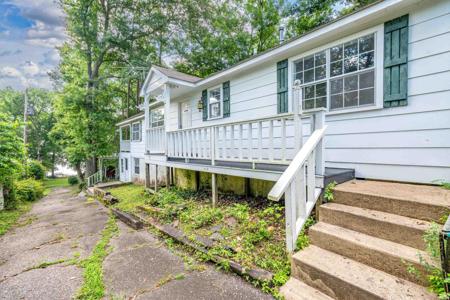 324 CADILLAC Point