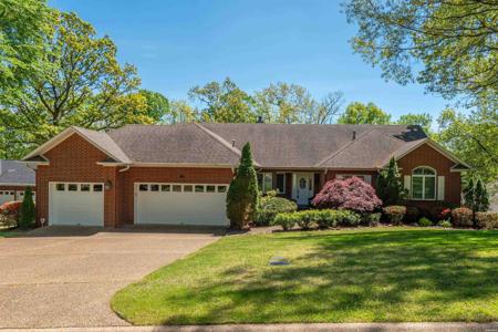 30 STONEGATE SHORES Drive