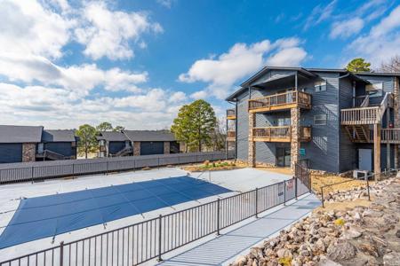 203 STEARNS Point