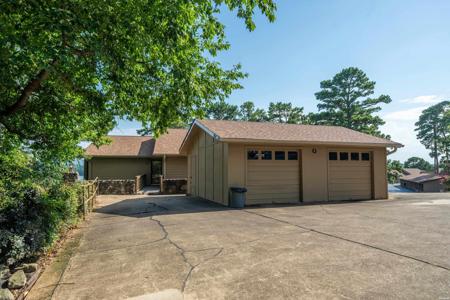 724 WESTON