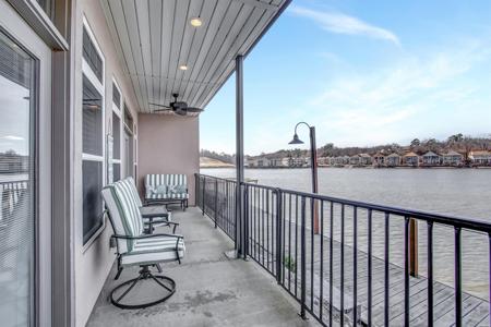 532 GRAND POINT