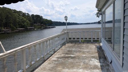 130 WATERSIDE Lane