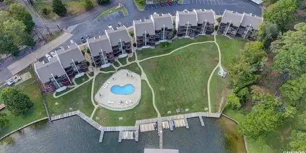 270 LAKE HAMILTON Drive