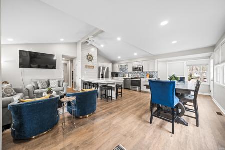 111 FISHING Lane