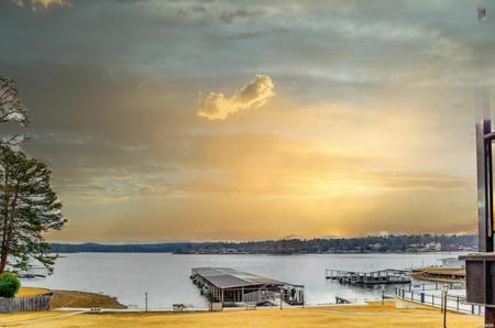 270 LAKE HAMILTON