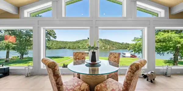 1407 TIMBERLAKE Drive