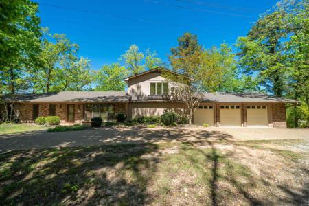 255 SPRINGBROOK Drive