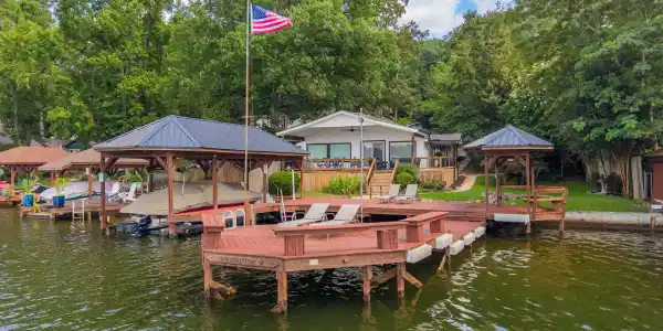 310 HOUSTON Drive