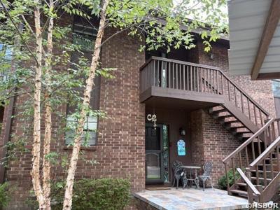 2325 LAKESHORE Drive