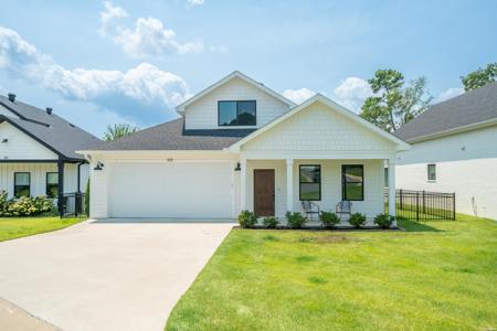 165 CLEARWATER Cove