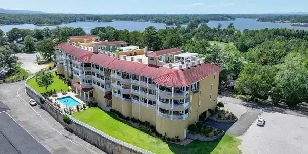 130 GRAND ISLE Drive