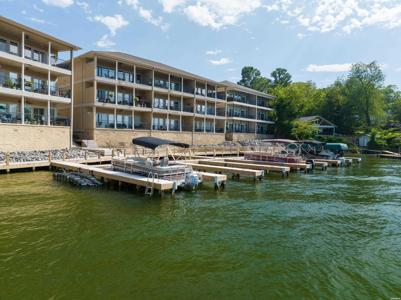 117 LOOKOUT Point