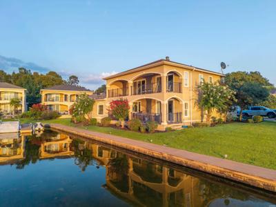 221 FARRS LANDING Road