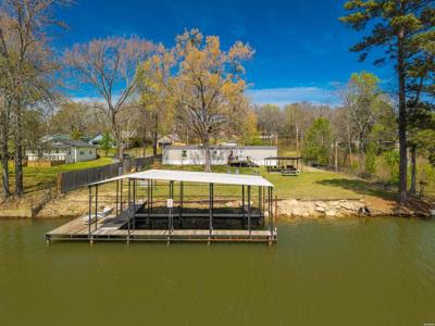 168 LAKEAIRE Terrace