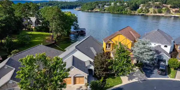 329 PARADISE Point